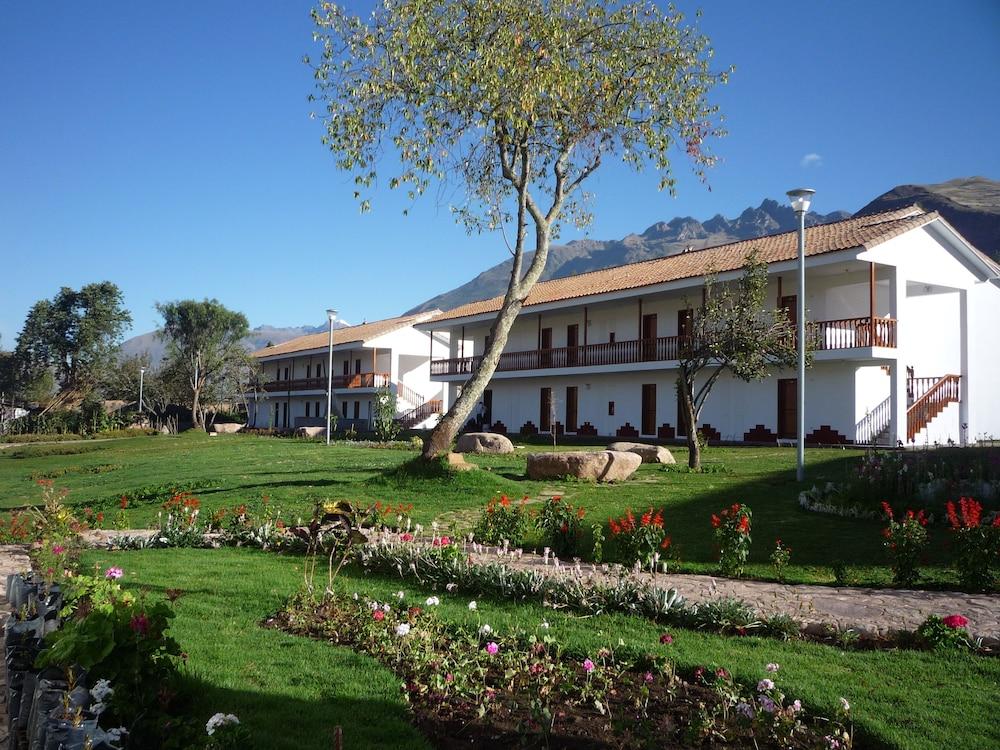 Hotel Agustos 우루밤바 외부 사진