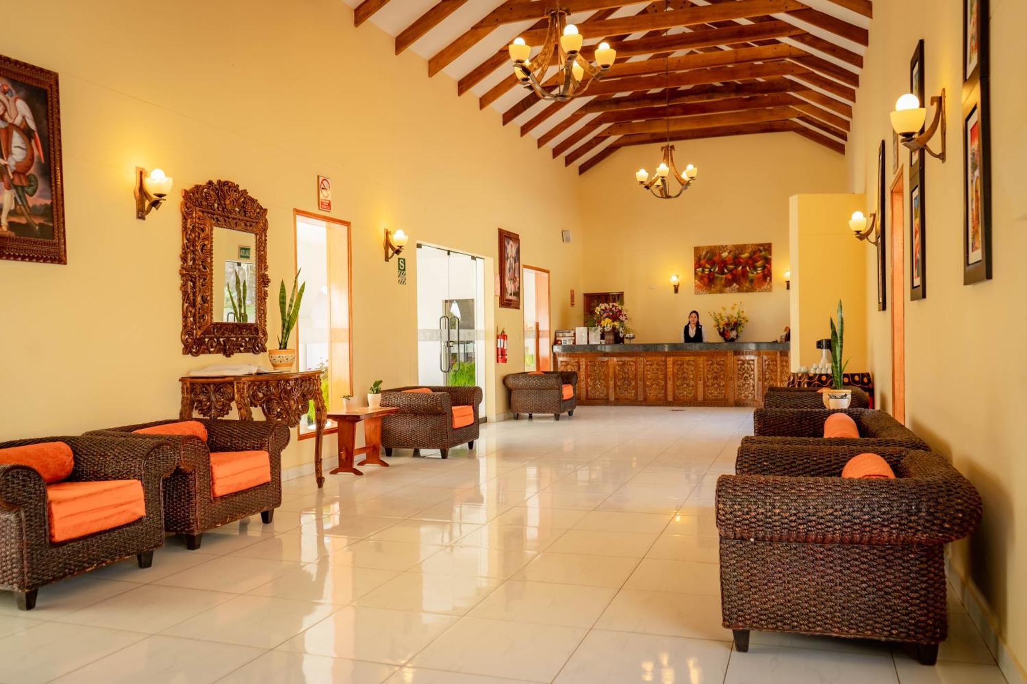 Hotel Agustos 우루밤바 외부 사진