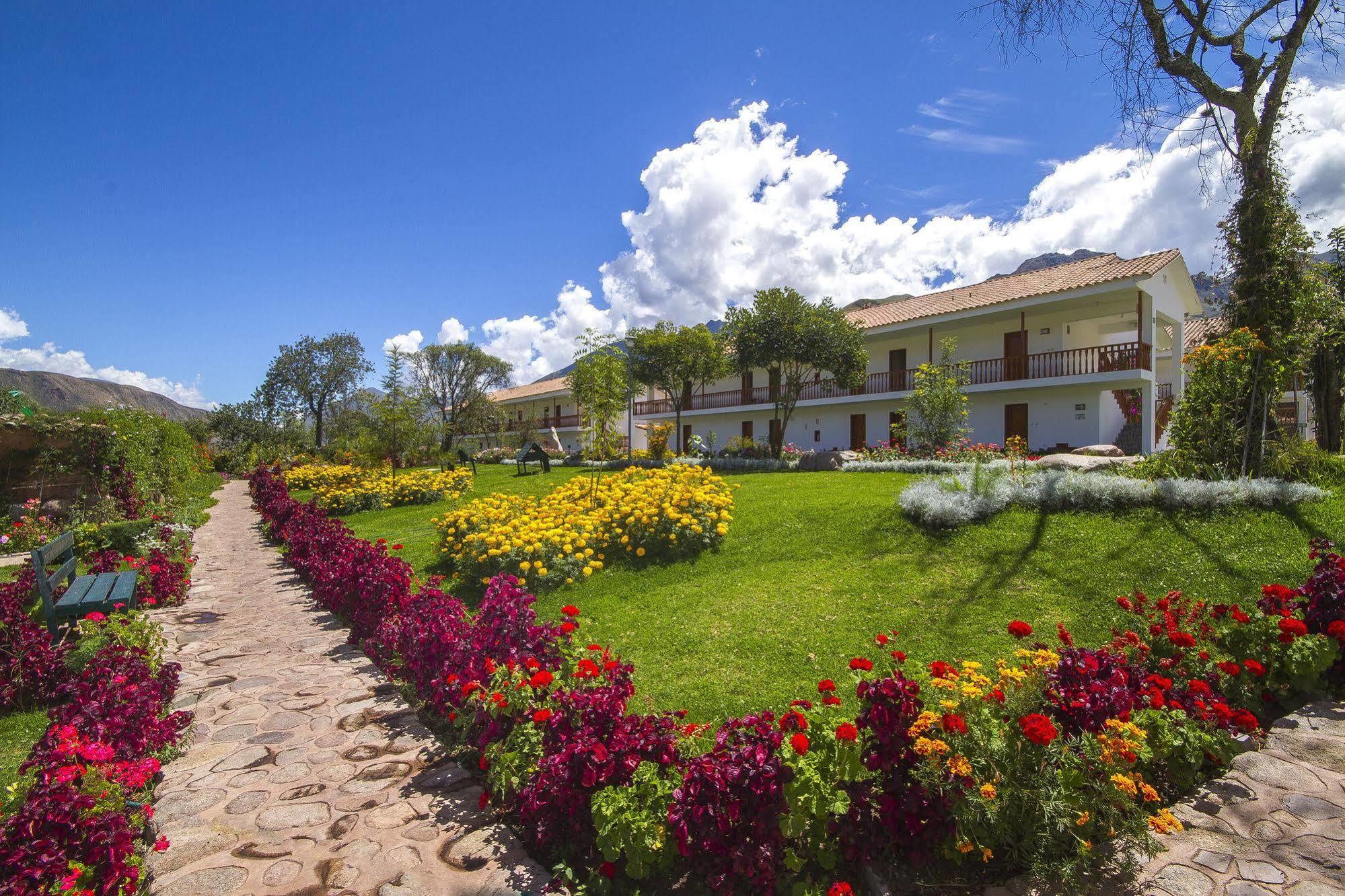 Hotel Agustos 우루밤바 외부 사진